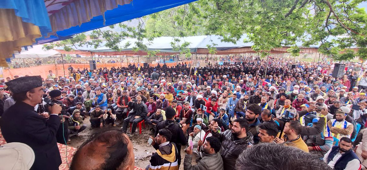 ghulamnazad's tweet photo. Addressed an energizing public meeting in Kishtwar despite the rain. It was heartening to see the large turnout. People recall our past of development and progress, a legacy we're committed to continuing. While others merely exploit, we've prioritized justice and development for all.