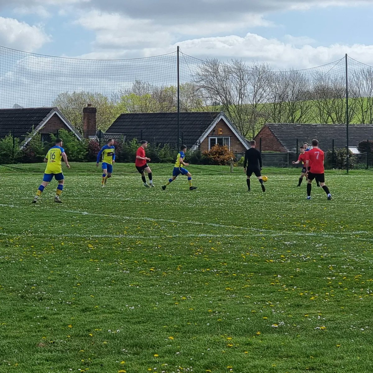 A few picks from today's 4 v 3 defeat to tupton. 
After going 4 v 1 down the Courage FC lads did well to get back in the game but it wasn't to be today! ⚽️
#couragefc #football #sundayleague