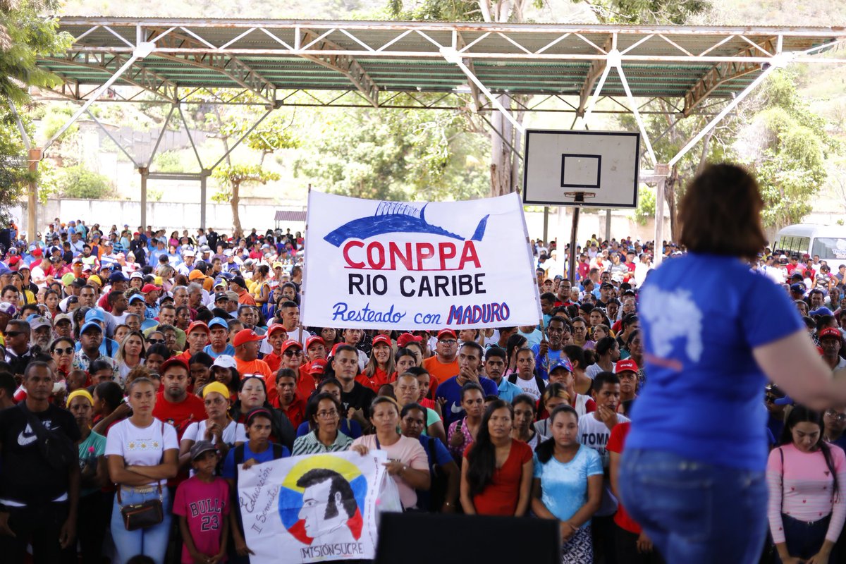 #14Abr | Pueblo de Sucre se suma al Movimiento Futuro para seguir trabajando por la Patria🇻🇪 La organización política se encuentra sumando todas las voluntades posibles para construir en unidad la Venezuela del Futuro. Más información➡️tinyurl.com/yjc2ya36 #DaleConMaduro