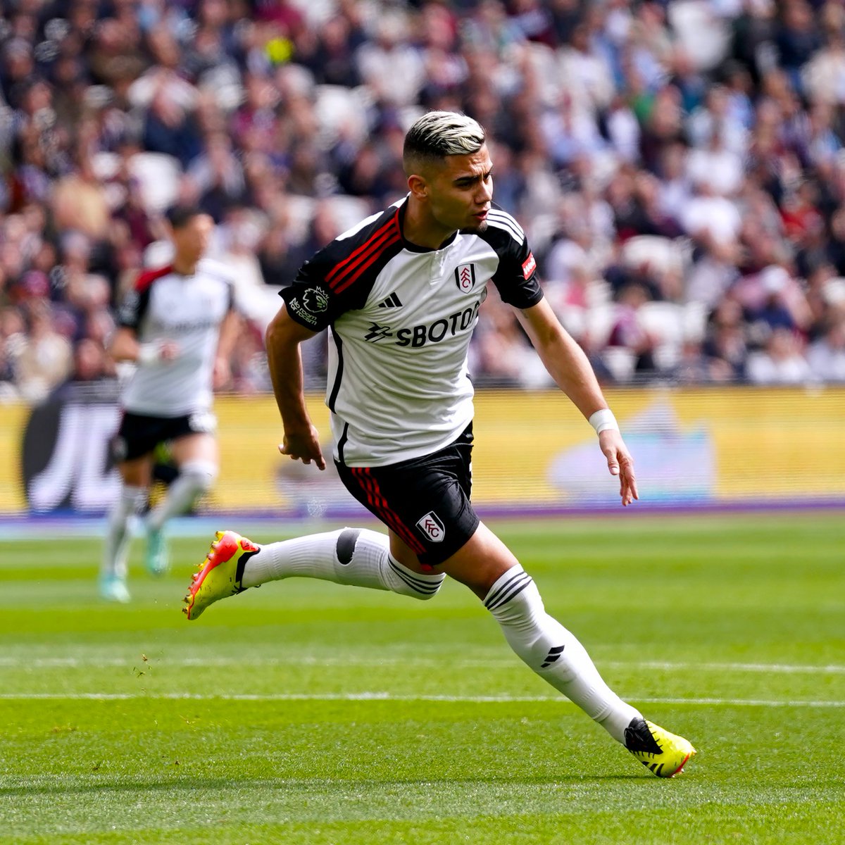 Pereira with a BRACE at the London Stadium 😮‍💨⚪️