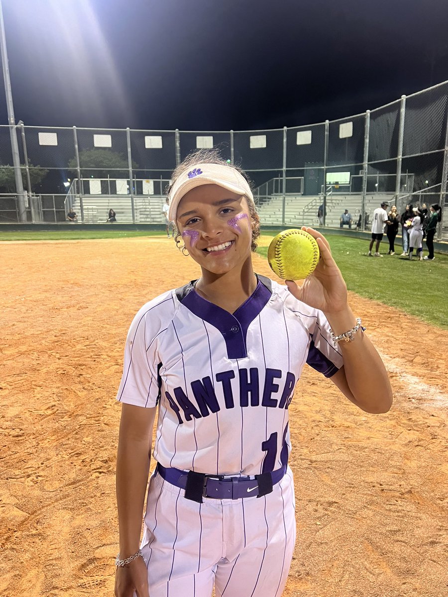 PaschalHSSB's tweet photo. Great week for our lady Panthers!! We had a total of 5 home runs this week! Alex Vasquez had a home run against Trinity on Tuesday! Breanna Rodriguez had 2, Sam Garcia had 1, and Victoria Hultgren had 1 on Friday against L.D. Bell!!! Let’s go ladies!!!! https://t.co/U0LC8JGyuw