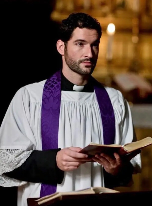 Off to start my #SundayMorning first stop church #TomEllis #SilentWitness Father Jacobs