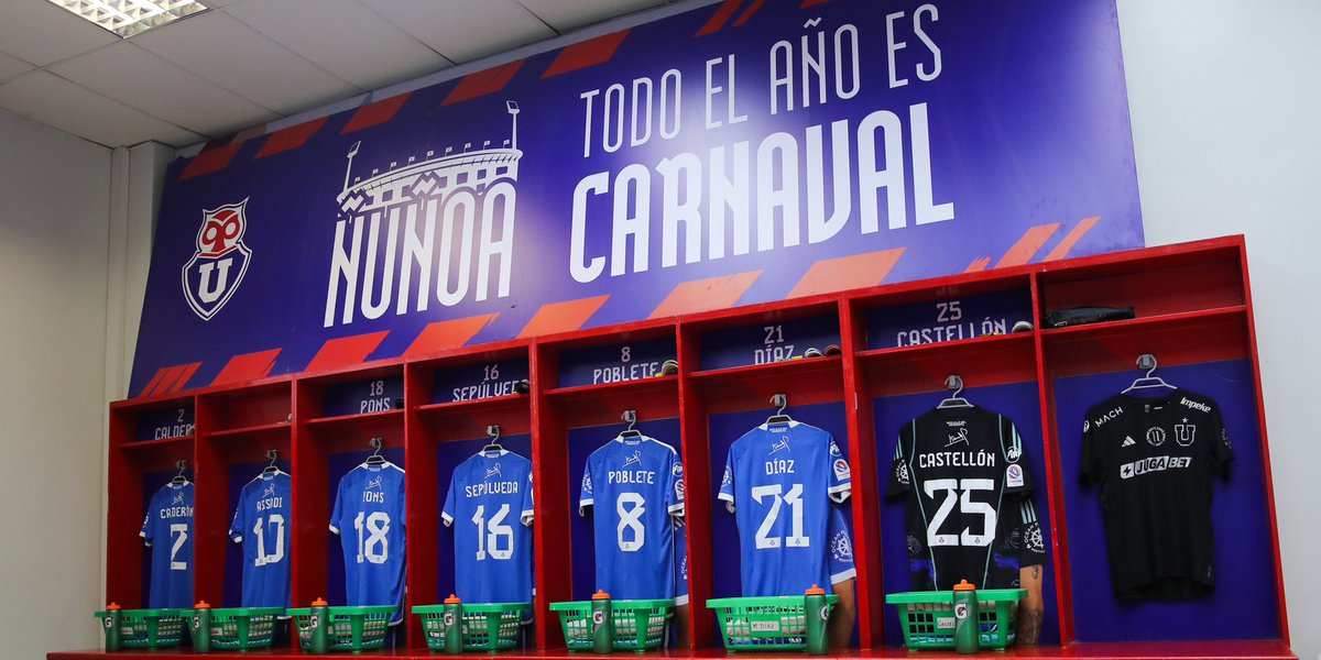 udechile's tweet photo. ✅ El camarín del Bulla en el Nacional 😍🤘

#ÑuñoaTodoElAñoEsCarnaval #VamosLaU https://t.co/MBaR6VFd8W
