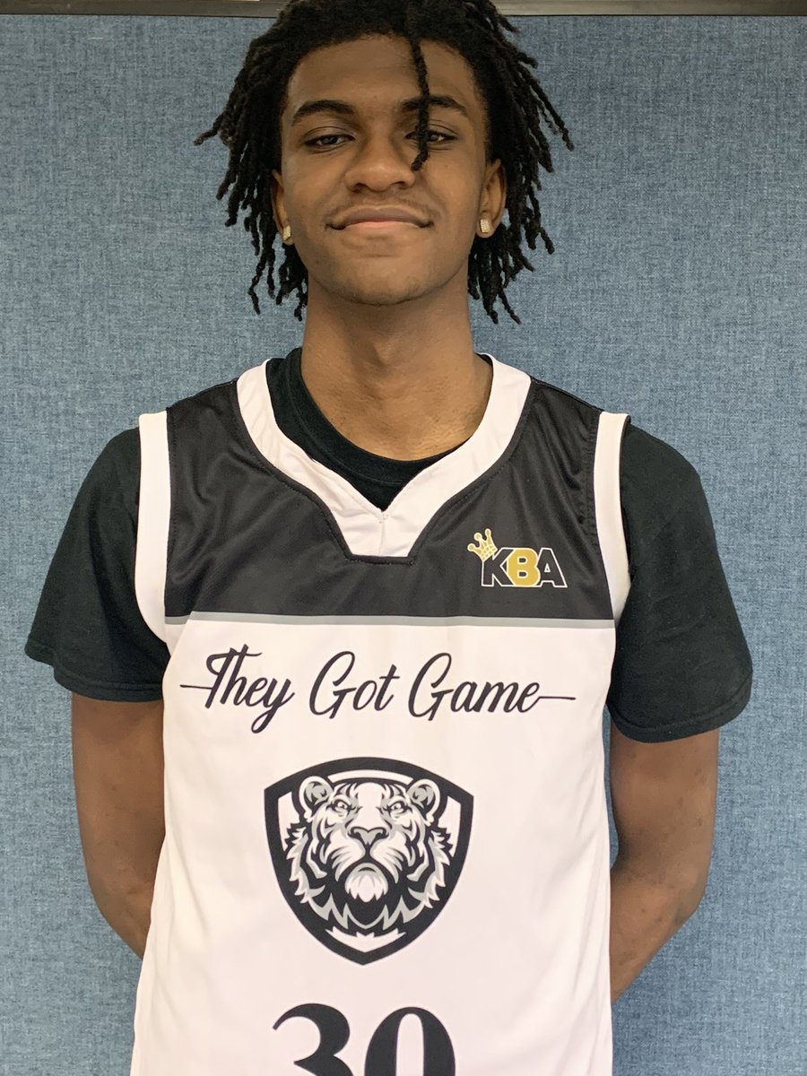 TheyGotGameBB's tweet photo. Patrick Stewart 

Point Wing 6'7  can score at all 3 levels, great rebounder, and shot blocker, Has a great feel and IQ for the game.. who ever sign's this Teen gets a Steal!!! First game 16pts 9 rebs 4ast 3 blks https://t.co/II4egB2tqn