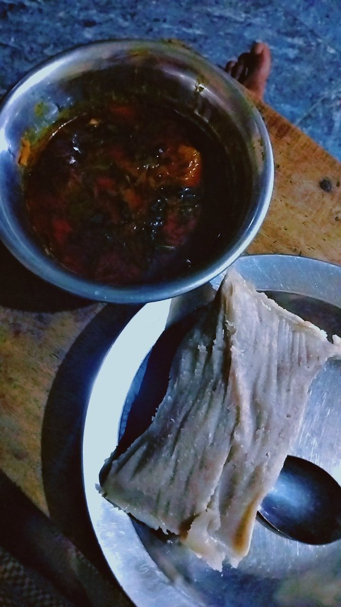 Who in Igboland knows the name of this delicacy? 

It is made from cocoa yam & eaten with ofeakwụ.

Some call it aniga or mbibi. I'm not so sure

@General_Oluchi @AfamDeluxo @Ada_di_ora_mma @nwanyi_ocha @IgboHistoFacts @iluigbo_ @IgboProverbs_ @ShellMedicine @Igbo_Times1