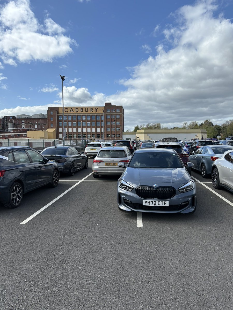BritisherPaz49's tweet photo. If this is your car parked in #CadburyWorld then you’re a complete cunt.
#sundayvibes https://t.co/w8WTSEQBHr