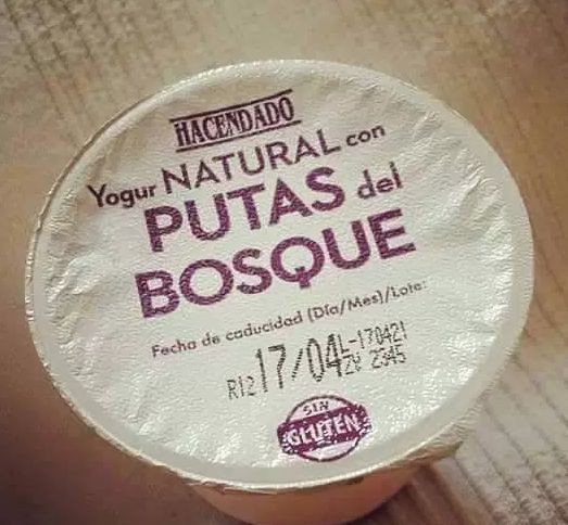 TeslitaT's tweet photo. Me iba a tomar este yogurt pero me da miedo abrirlo! https://t.co/oIP6Dsqm1h