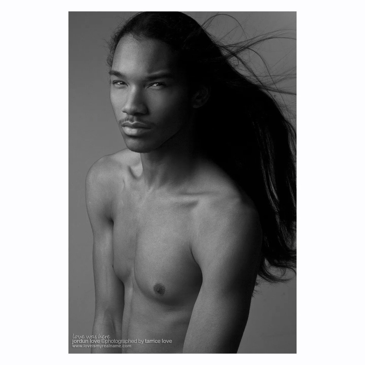 Model/dancer @jordunlove at @storm_la
📸Ph by me @i.am.tarricelove
Art direction by @i.am.tarricelove2
Location The Lab in bedstuy
________________________________________
Rights Reserved ©Copyright Tarrice Love. 2024
for rates and booking email me at tlove.photographer@gmail.com