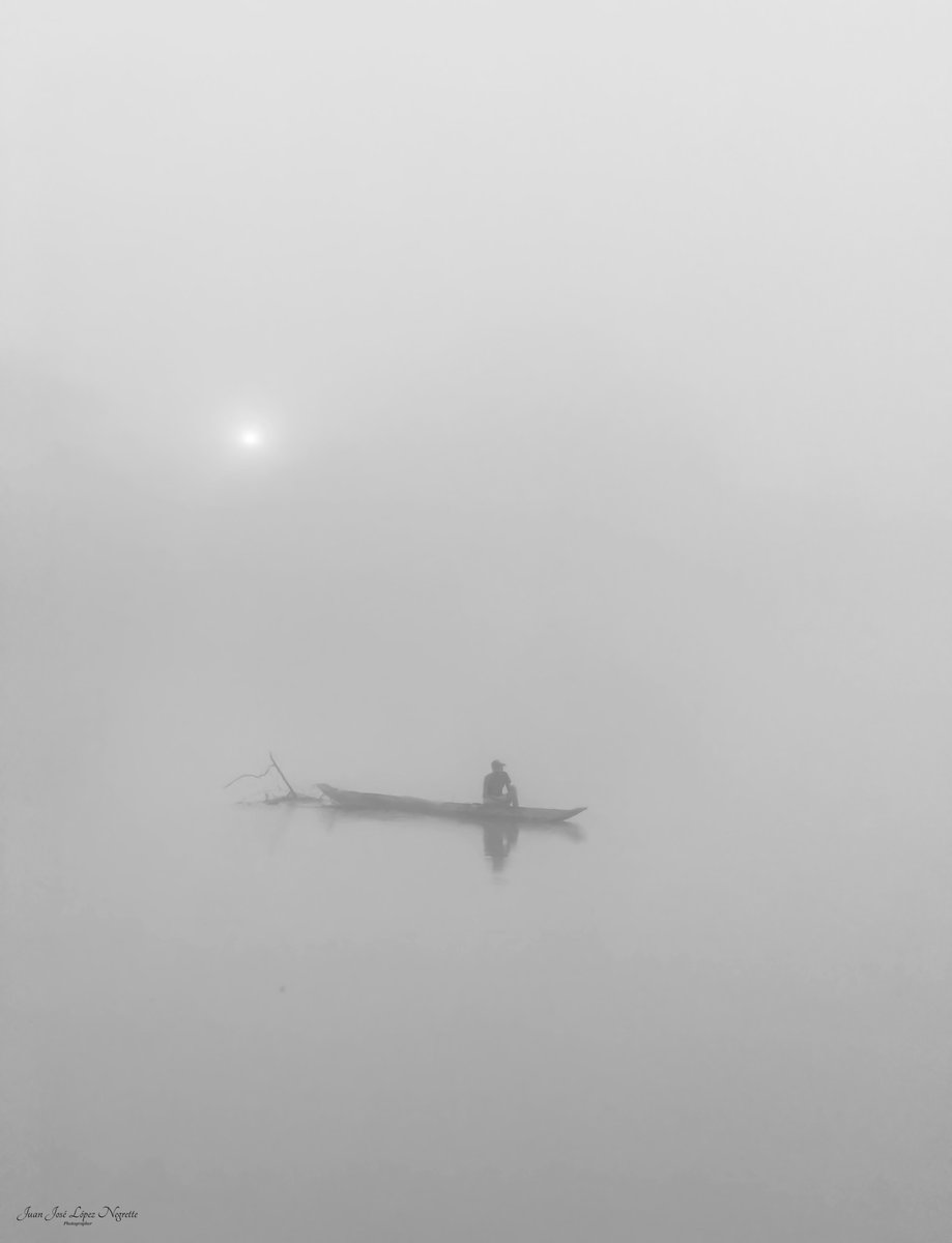 Fisherman.  
#Lorica #Sinu #photo #photography #photographer #nikon