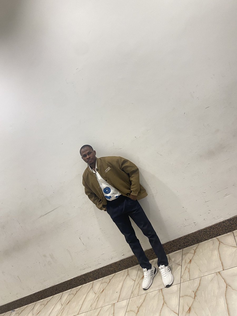 nextbyade's tweet photo. @steezy10_ I’m Quozeem ,  Full stack Developer https://t.co/IW74dFW8OE