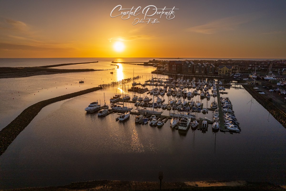 Amble Marina looking out to the mouth of the River Coquet in Northumberland this morning, sunrise in Northumberland #StormHour #Sunrise #Photography #Northumberland