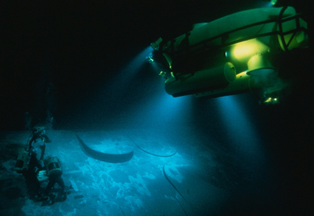 Reminder: James Cameron’s THE ABYSS (1989), his beloved underwater sci-fi adventure starring Ed Harris and Mary Elizabeth Mastrantonio, plays today, 4/14, 1:30 in a newly restored, remastered 4K version of the extended director’s cut! bit.ly/3Jc1weD #momiloves