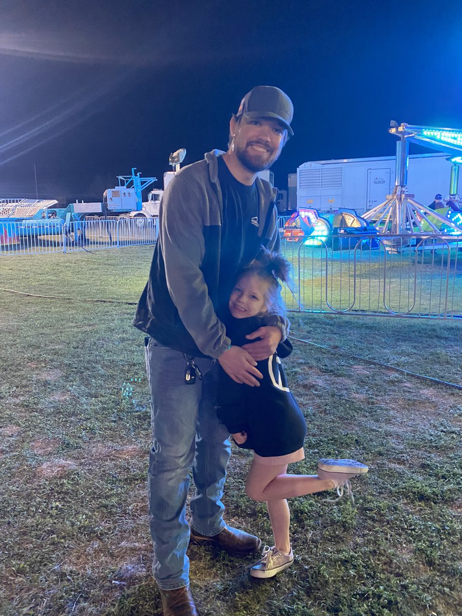 BRabbitLive's tweet image. We enjoyed the fair last night 🥰