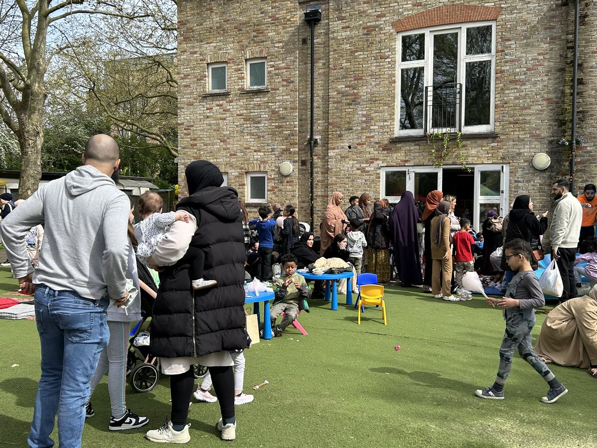 KarenPBuckQP's tweet photo. As @CityWestminster @wminsterlabour reopen vital facilities like this children’s centre in Queen’s Park, it’s lovely to see the community come together. Today it was a family fun day to celebrate Eid with @Hamza_Taouzzale @AdamHug  @Caraquest - and there will be more to come. https://t.co/c0Dk2gx4PU