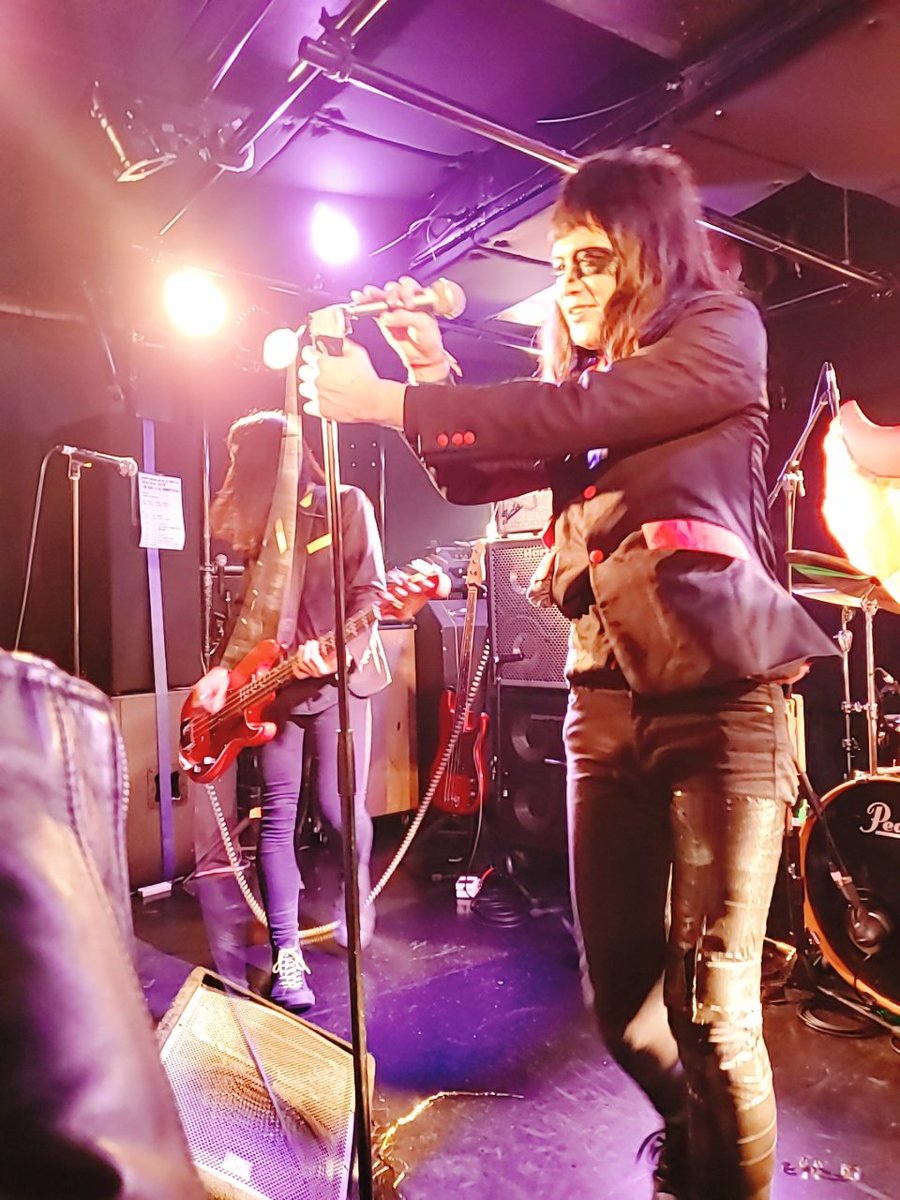 sapa_chacolopes's tweet image. ほしかったCD💿️ラストワン買えた！間に合った🥰わーい
もぅこんなライブ見せられたら忘れられなくなる…！🥺💖
逆に体調良くなっちゃうから不思議💪#KiNGONS　#JohnnyPandora