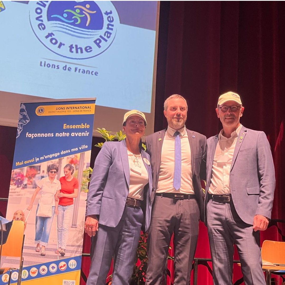 SamCohenSalmon's tweet photo. Une première en #France &amp; en #Europe 🇫🇷🇪🇺 un Ambassadeur @EUClimateAction face à des LIONS !

Présentation du #EUGreenDeal et échange sur l'engagement citoyen pour le #climat, la #biodiversité et la #planète 🌍

#action #MoveForThePlanet #LionsClub #WeServe https://t.co/SoVtJBQner