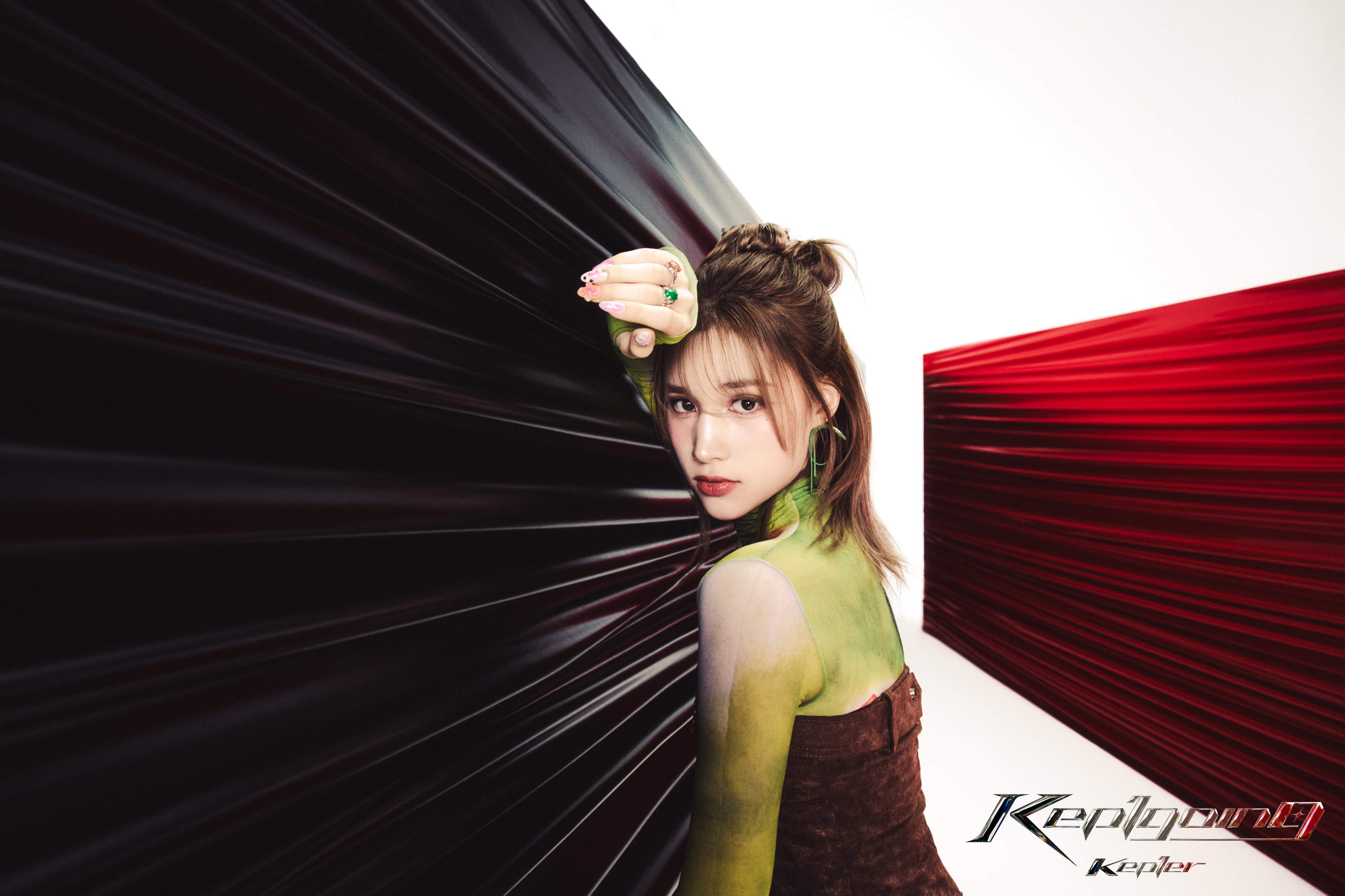 GLIkt6yaoAAxa1h?format=jpg&name=4096x4096