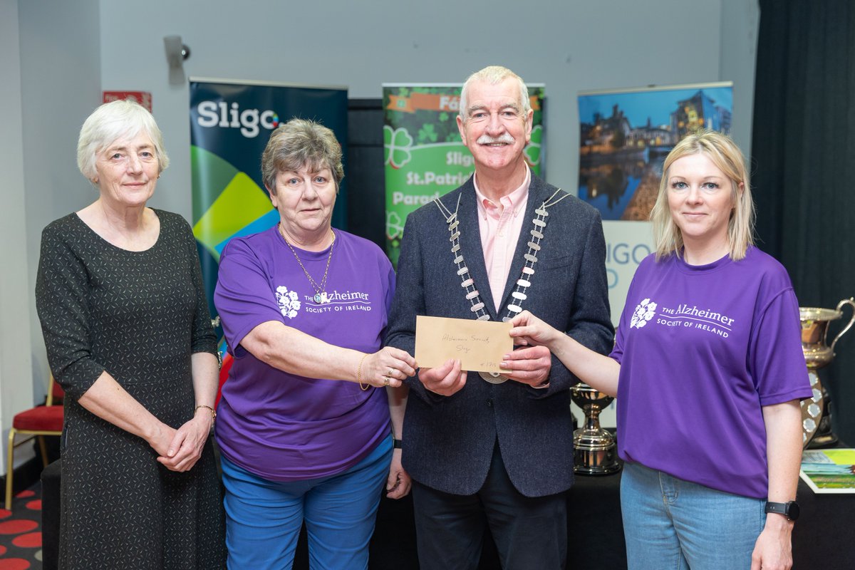 Mayor of Sligo Declan Bree presented the proceeds from the St. Patrick's Day Parade fundraiser to The ASI's Clair Culkin and Rachel Cawley. Thank you! #DoItForDementia