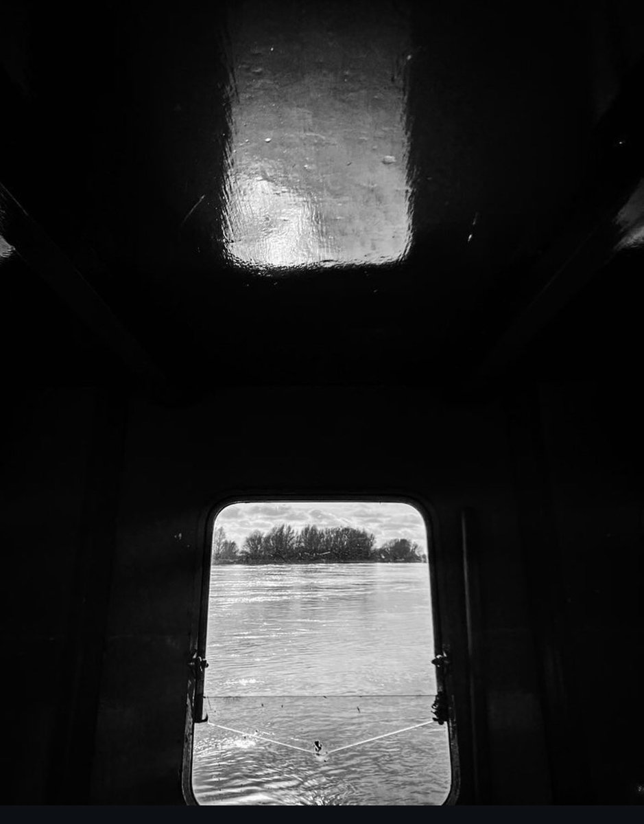 Ferry with a view

#blackandwhitephotography #ijssel #olst #netherlands