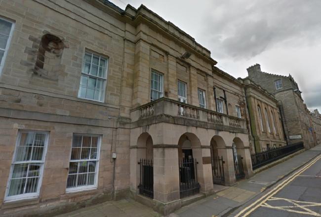 A JEDBURGH man involved in a bust-up with his partner has been fined £200 at the town’s sheriff court. dlvr.it/T5VB4R 🔗 Link below