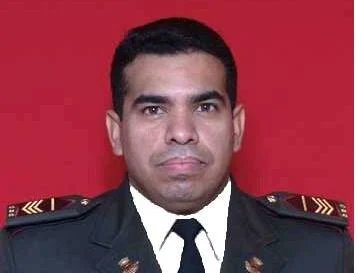 El régimen criminal de Maduro, mantiene secuestrado al SM/1 Juan Carlos Monasterios. Hacemos responsable al régimen por lo que pudiera sucederle a su vida. Exijimos la libertad inmediata de Juan Carlos y todos los presos políticos. ¡YA BASTA! @IntlCrimCourt @CorteIDH
