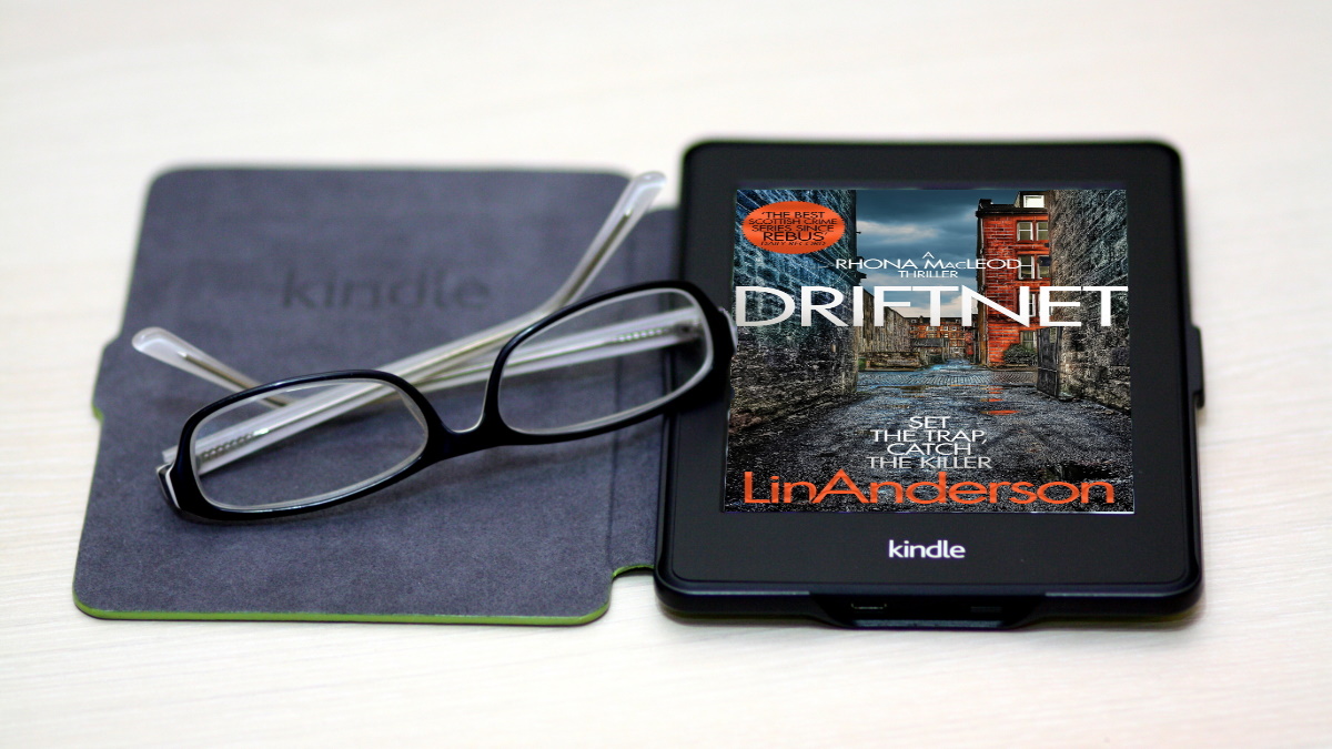 DRIFTNET 'The gritty realism with which Anderson evokes her settings is one of the best things about this novel' ―The Times viewBook.at/Driftnet #Thriller #CrimeFiction #LinAnderson #No1BestSeller