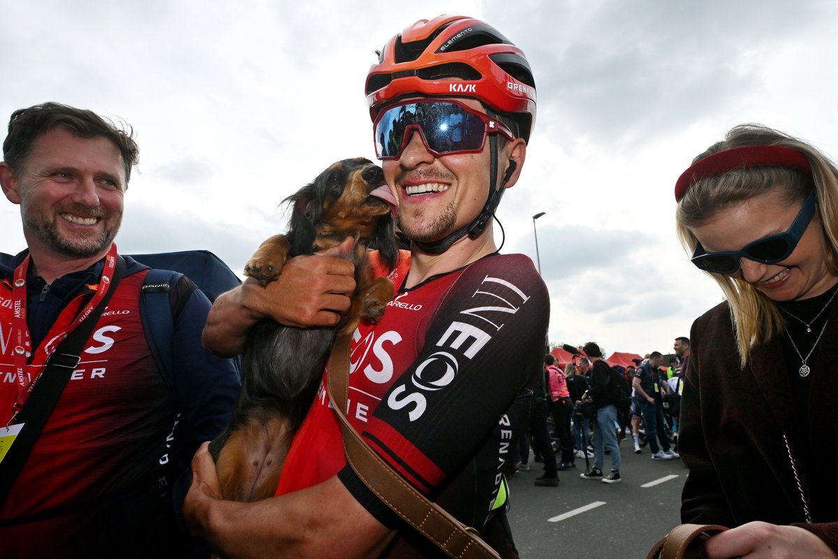 The BEST thing to see after the finish line 😍🐶

#AGR24