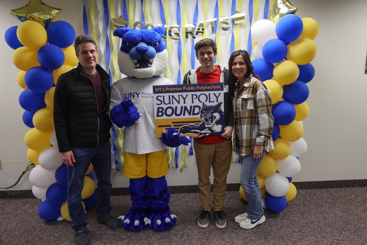 Rain and wind couldn't damper the excitement at yesterday's Accepted Students Day! We can't wait to see you on campus this fall, Wildcats! #sunypolybound #futurewildcats #polytechnic #sunypoly