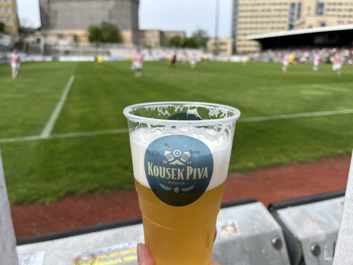 Groundhopping in Praha🇨🇿
FK Viktoria Žižkov - SK Hanácká Slavia Kroměříž
🏆 Czech National Football League
🇨🇿
🗓️14/04/2024 10:15
🏟️ FK Viktoria Stadion
🗣️1,291
#football #groundhopping #ultras #viktoria #zizkov #prague #praha #czech #viktoriazizkov #kromriz