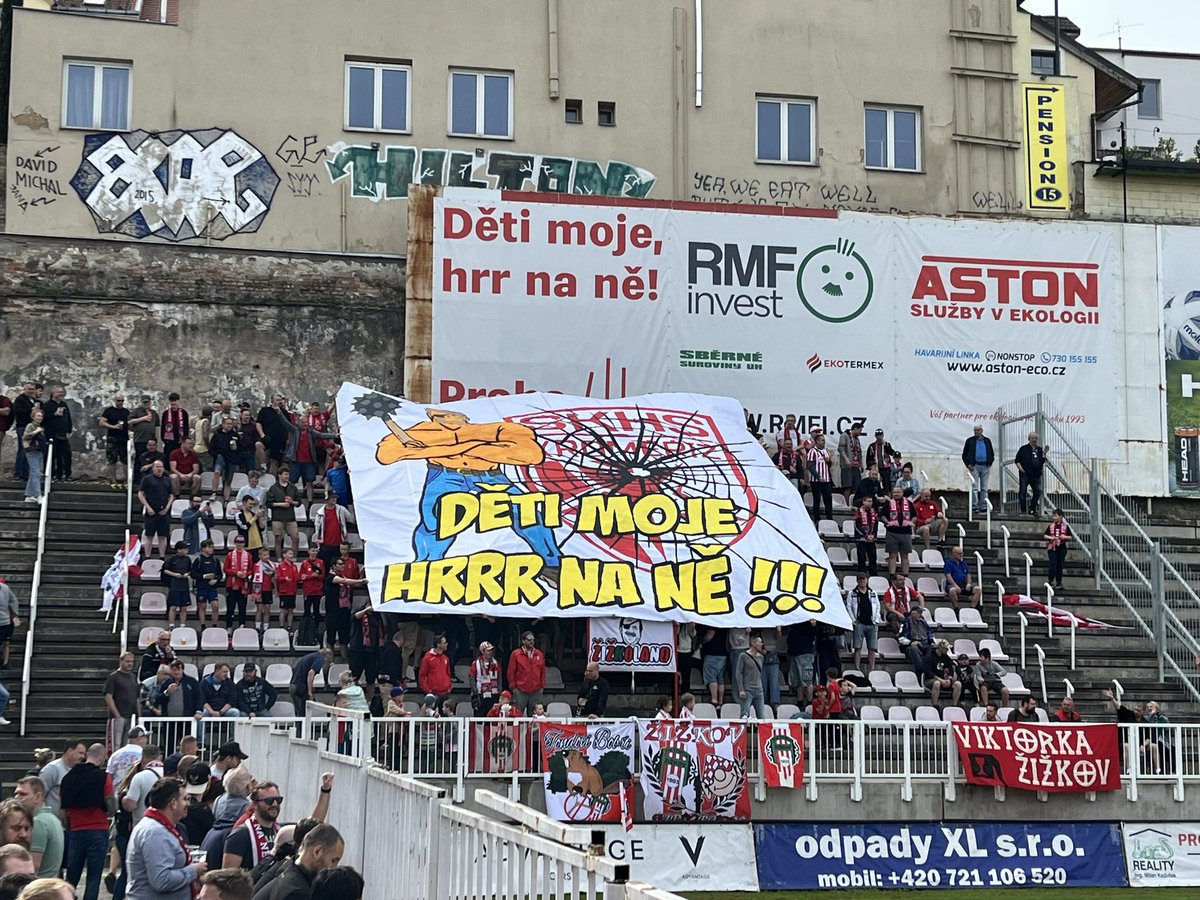 groundhoppers_'s tweet photo. Groundhopping in Praha🇨🇿
FK Viktoria Žižkov - SK Hanácká Slavia Kroměříž
🏆 Czech National Football League
🇨🇿
🗓️14/04/2024 10:15
🏟️ FK Viktoria Stadion
🗣️1,291
#football #groundhopping #ultras #viktoria #zizkov #prague #praha #czech #viktoriazizkov #kromriz https://t.co/GHWiTLGCEU