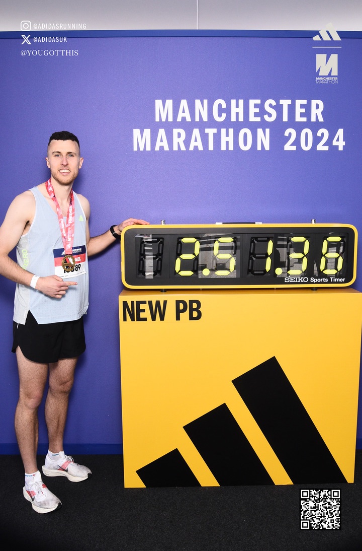 M_Cheverton's tweet photo. Class day at the Manchester Marathon and happy with the PB! https://t.co/t6kkoKhkCD
