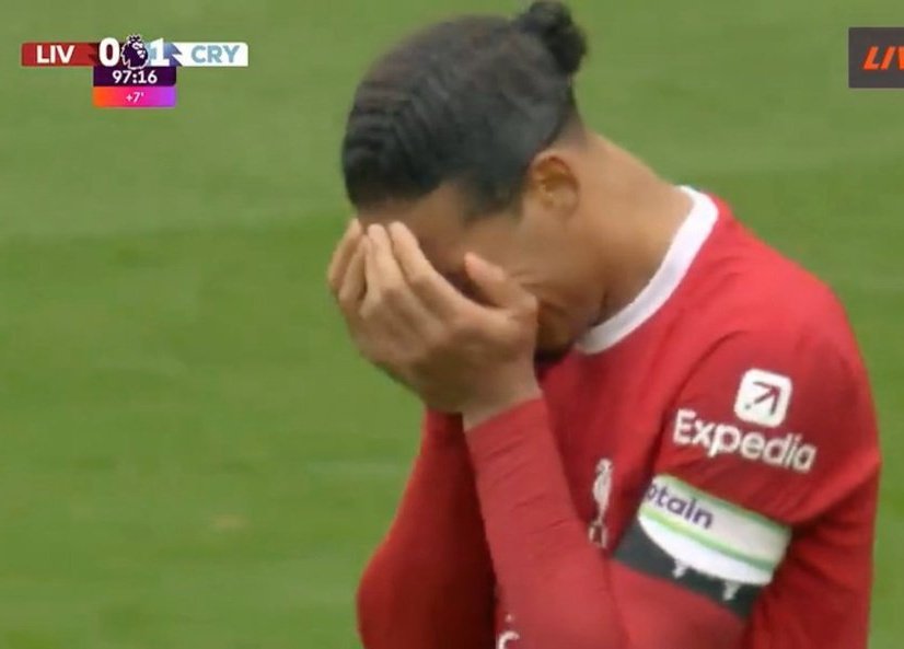 UtdFaithfuls's tweet photo. If you're a Manchester United fan then this picture should make your day.

Nothing sweeter than Van Dijk crying and Liverpool tears. 😂😂 https://t.co/NfvX19Oqgp