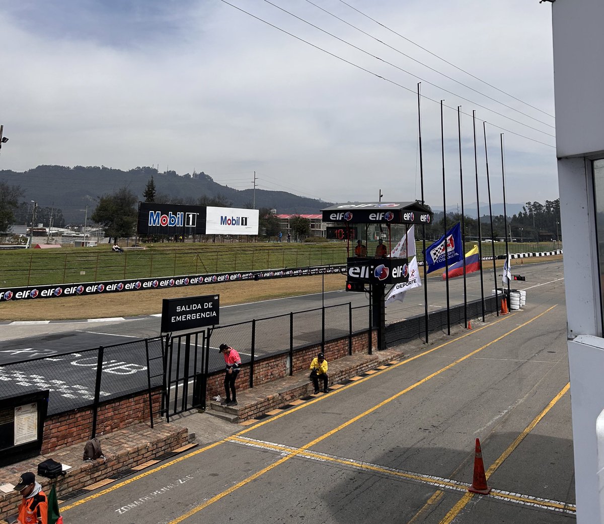 tc2000colombia's tweet photo. La Qualy en la categoría de TC 2000 Colombia se la lleva @pipeceballos_ junto a Andrés Fajardo de FL AutoSports con el carro #️⃣8️⃣5️⃣

Están conectados con la transmisión de las clasificaciones de las categorías? 🇨🇴👍🏼 https://t.co/3VBefSIQSu