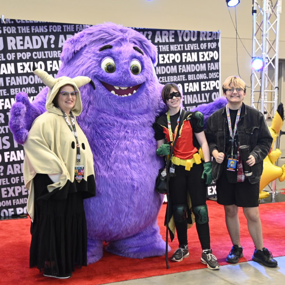 FANEXPOCLE's tweet photo. It's about the real and imaginary friends we made along the way 💙 Blue (from the upcoming movie, IF) met so many new friends at FAN EXPO Cleveland this morning.
#FANEXPOCleveland2024 #FXCL #FXCL24 #cleveland #ohio #cle #clevelandohio #IFMovie #ImaginaryFriends https://t.co/9Ge9GiClgD
