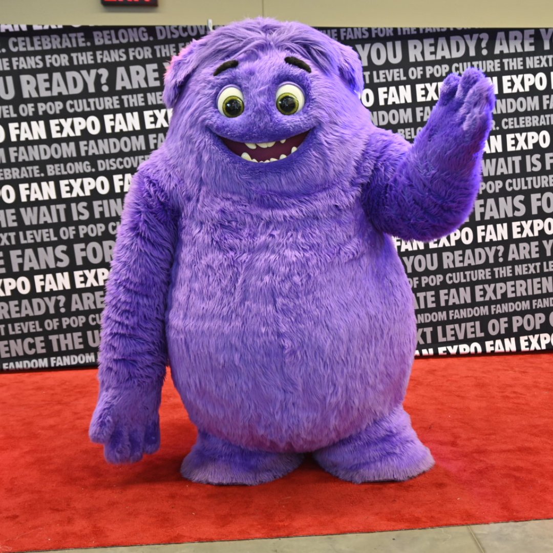 FANEXPOCLE's tweet photo. It's about the real and imaginary friends we made along the way 💙 Blue (from the upcoming movie, IF) met so many new friends at FAN EXPO Cleveland this morning.
#FANEXPOCleveland2024 #FXCL #FXCL24 #cleveland #ohio #cle #clevelandohio #IFMovie #ImaginaryFriends https://t.co/9Ge9GiClgD