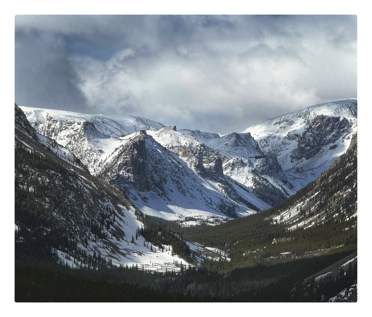 Looking up the Main Fork this week…more snow on the way in a couple days and we’ll definitely take it…❄️ #photography