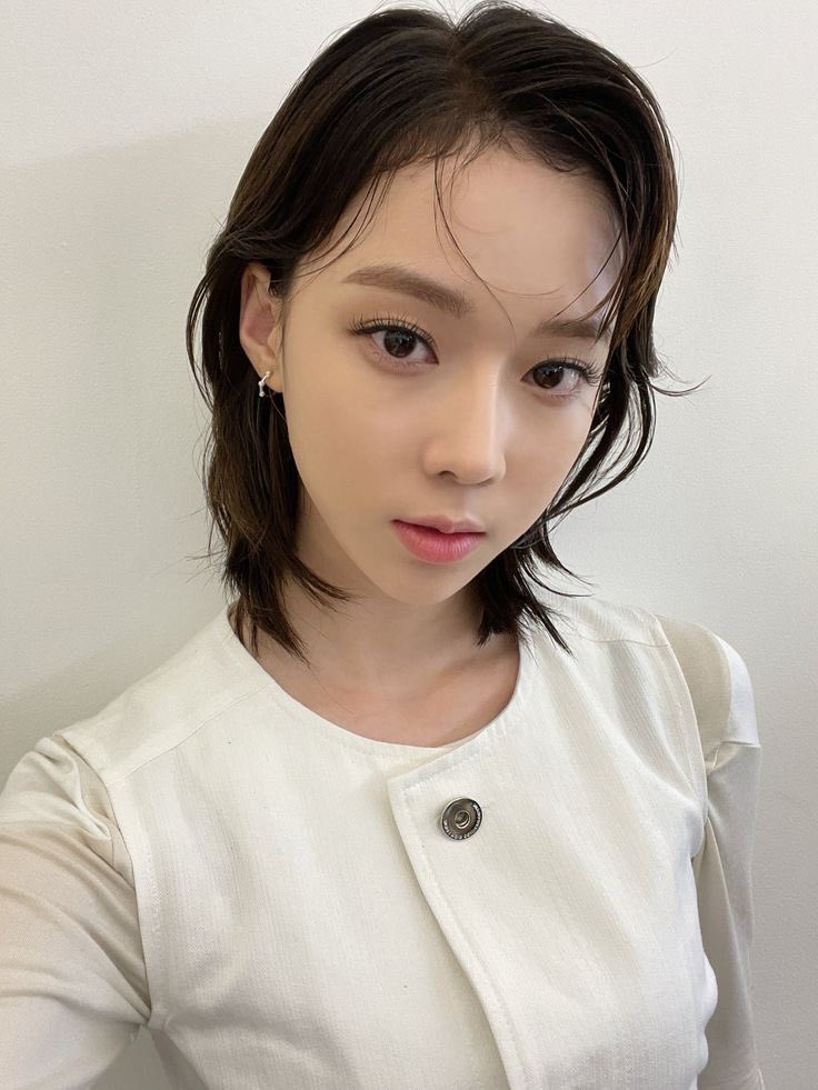 mjnjeongie's tweet image. do y&apos;all understand how much i like mj styled like this ...