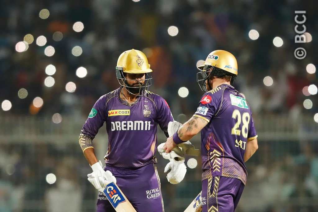ShreyasIyer15's tweet photo. Shubho Noboborsho, Kolkata 🫶 With love, KKR 💜 https://t.co/dFFM3M26mW