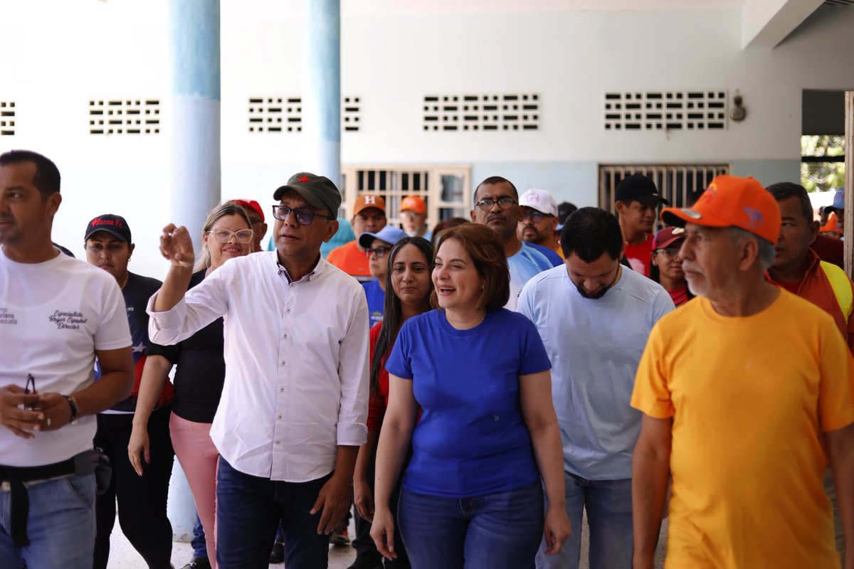 Gobierno Bolivariano inicia plan de recuperación del Liceo “Dr. Carlos Francisco Grisanti” en Sucre.

Este sábado, arrancó el plan de recuperación del Liceo Bolivariano “Dr. Carlos Francisco Grisanti”, ubicado en el sector Río Caribe,  municipio Arismendi del estado Sucre,