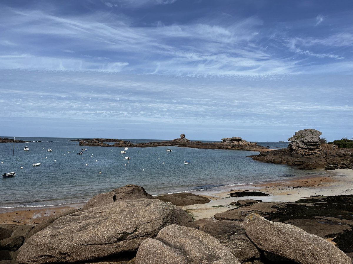 Presqu’île Renote à Tregastel
<a href="/cotesdarmor22/">cotesdarmor</a> <a href="/regionbretagne/">Région Bretagne</a> 
#granitrose #rochers #plage #bretagne