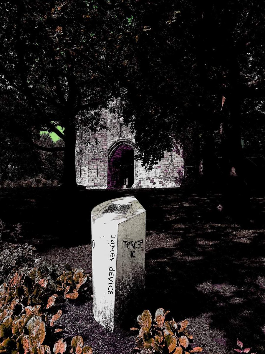 LancasterGuide's tweet image. Our next tour public tour of #lancaster - #WITCHCRAFT 1612. 20-04-24 @ 2pm Tickets 🎟 eventbrite.co.uk/e/675255797267 
 #lancashire #guidedtours #awardwinningtours #bluebadgetouristguide #britainsbestguides #visitlancaster #visitlancashire #lovelancaster #pendlewitches #darkhistory