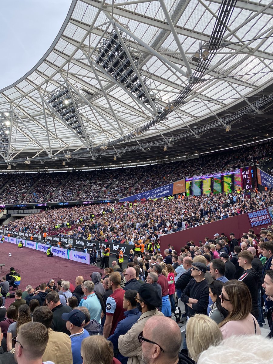 Gbalmer96's tweet image. Fulham fans, might as well stayed at home no noise all game 2/10 atmosphere the worse away fans all season, then when they did cheer, it was when a youngster has been knocked out, no respect