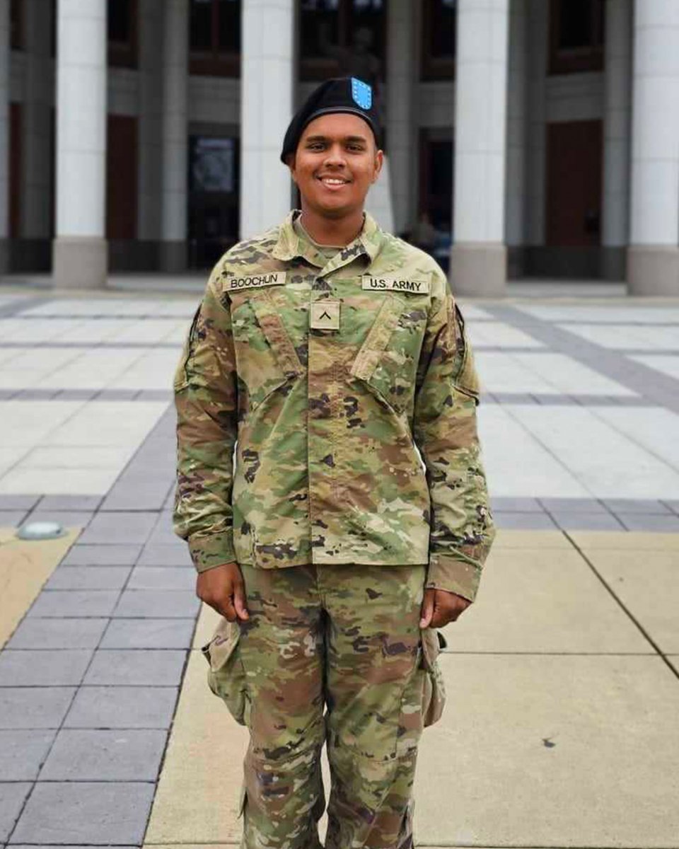 ArmyGuardOhio's tweet image. An immigrant from Trinidad and Tobago, PVT Alex Bennett came to the United States, the land of opportunity, to reconnect with his family and give back to his community with the Ohio Army National Guard.

#NationalGuard