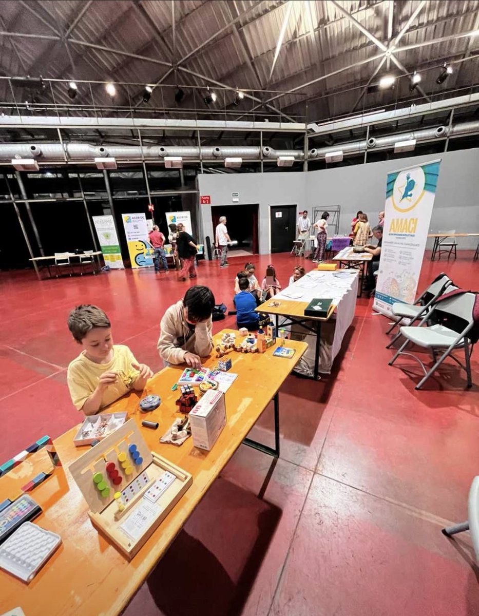 AsociacionAMACI's tweet photo. Ponemos fin a #lasemanadelasaludAlcobendas en la Esfera con juegos de ingenio, nuestro Jenga de la salud mental en las AACC y mucha información a las familias que nos han visitado. Gracias por contar con nosotras! Enhorabuena por la organización! @Alcobendasalud #AACC #ACI https://t.co/RKjfIkHrkY