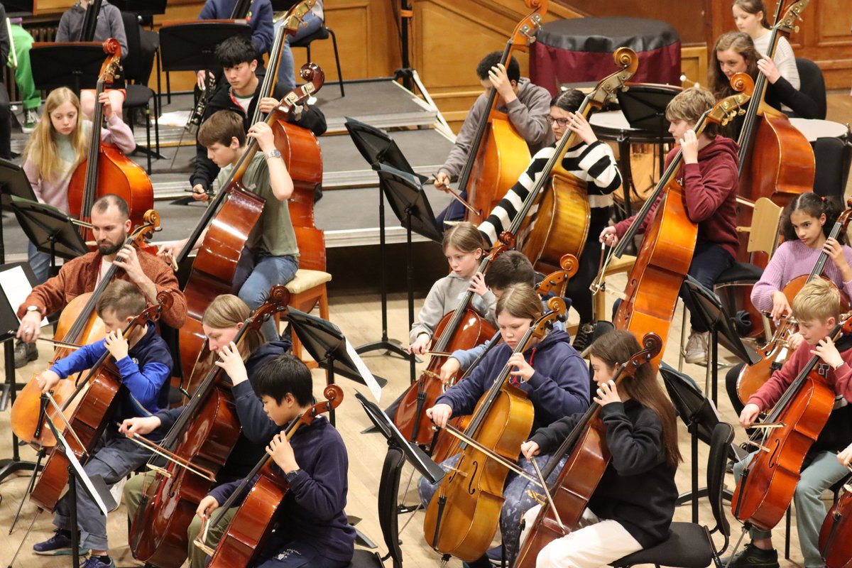 After just 3 and a half days, our amazing young musicians have put on a magnificent concert. They should be incredibly proud of everything they've achieved! Thanks to our dedicated tutors, support team, parents, and our talented young music makers!
Photos: myreside.smugmug.com/EYO/EYO-Easter…