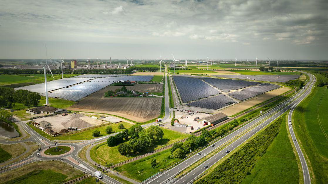 Energeia_Nieuws's tweet photo. Stedin laat wind, zon en batterij één aansluiting delen | Energeia https://t.co/fpNyzvW3DU https://t.co/YcAacsc7eL