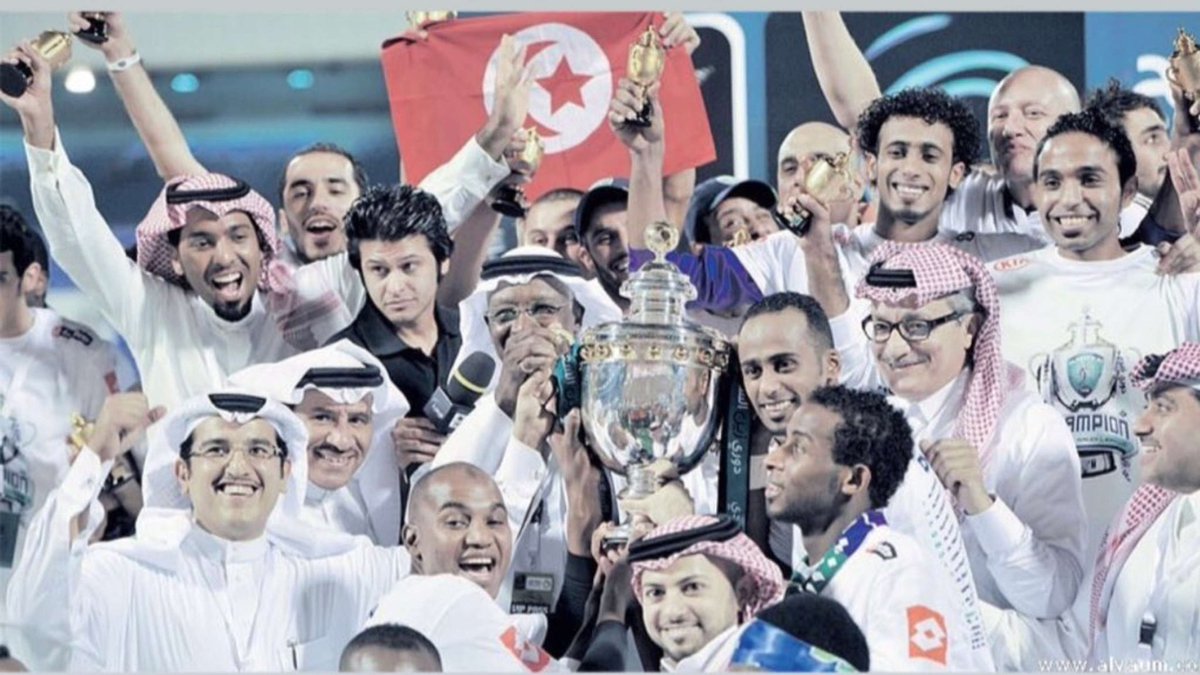 🔵🟢 في مثل هذا اليوم عام 2013 ! 🏆 الفتح بطلاً لـ دوري زين السعودي 🏆 الفتح يُحقق اللقب بخسارتين فقط 🏆 الفتح حقق اللقب بفارق 8 نقاط عن الهلال 🚫 أقل نادي استقبالاً للأهداف بواقع 23 هدف