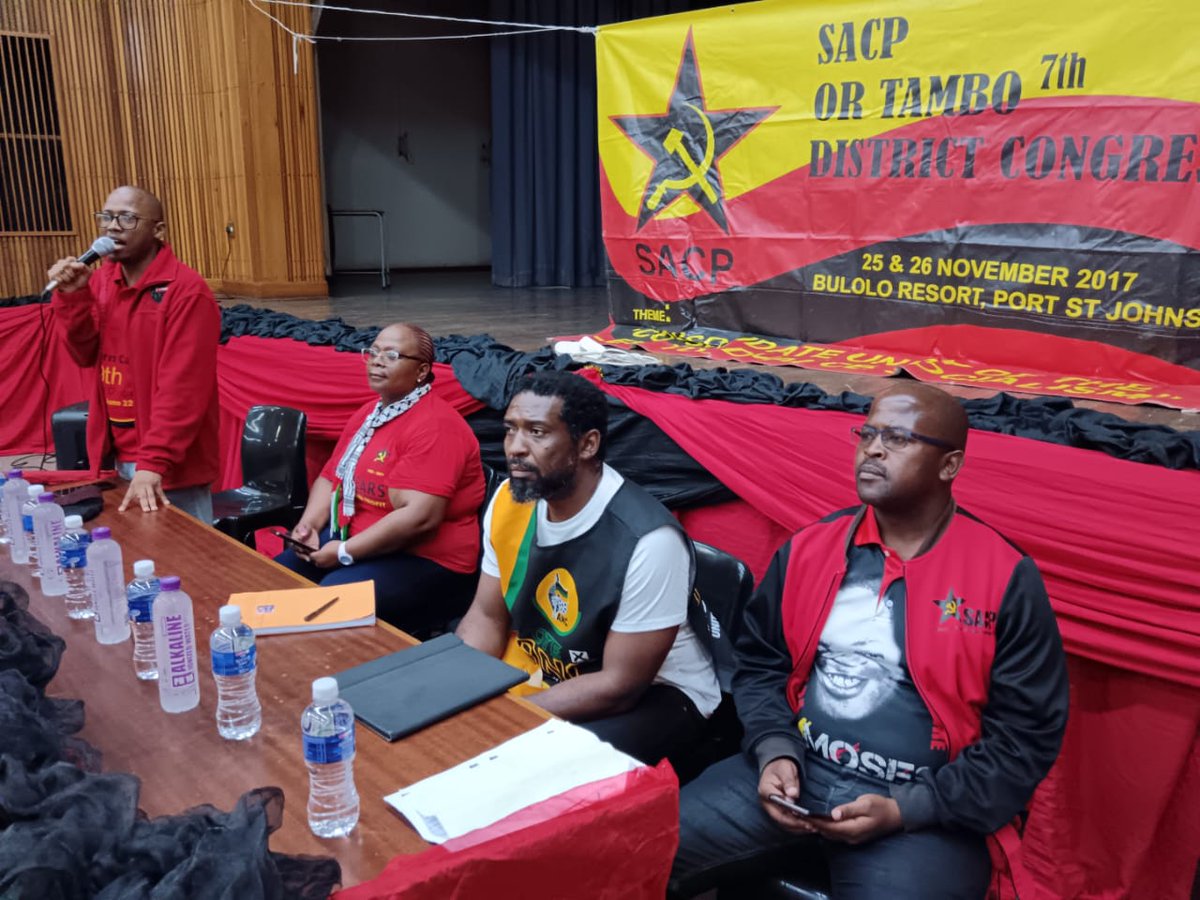 EC_YCLSA's tweet photo. Comrade @ButiManamela, Former @YCLSA NS, current @SACP1921 CC Member addressing OR Tambo District Chris Hani Commemoration 

#voteanc29may2024 https://t.co/hqdKnTwY2S