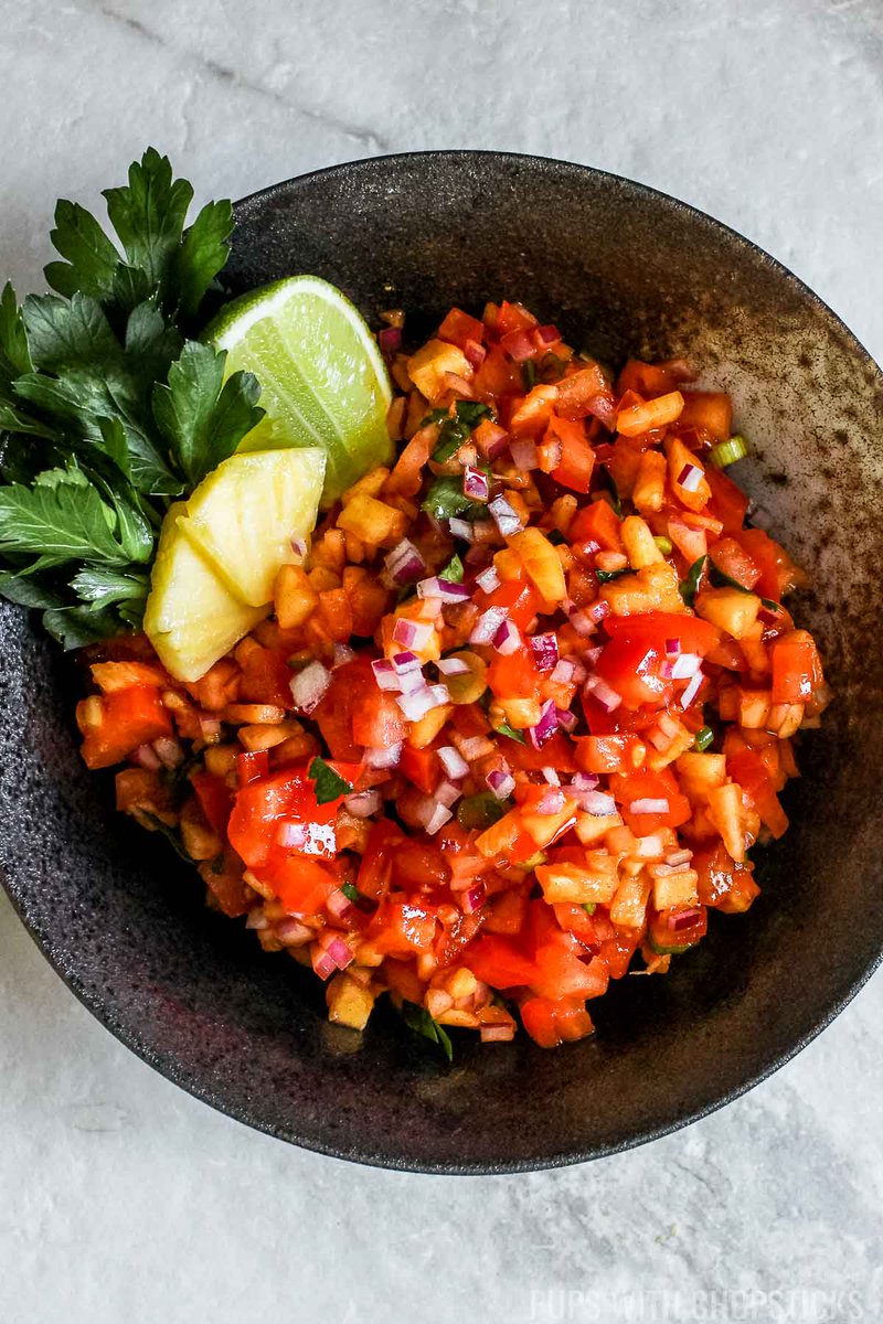 Sweet and Spicy Pineapple Salsa
Recipe: pupswithchopsticks.com/sweet-spicy-pi…
#foodie #Nomnom #asianrecipes #asianfood