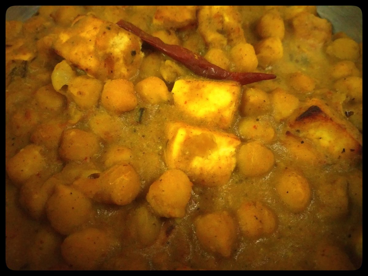 iamPiyali_M's tweet photo. #শুভনববর্ষ১৪৩১ #পয়লাবৈশাখ #১লাবৈশাখ #BengaliNewYear1431 #chanamashala #semai #madebyme from Kolkata. 🌾😋🙂😊🌾 https://t.co/TpOWi2HcWy